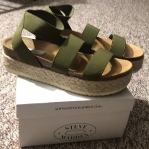 Steve Madden Kimmie wedge sandals in olive green